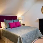 Rosedale House Hotel